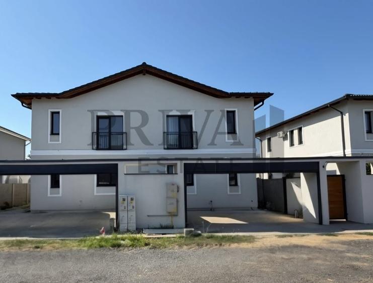 Duplex cu 4 camere cu Canalizare în Chișoda