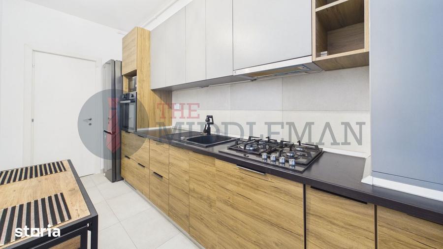 Apartament cu 3 camere decomandat în Sisești