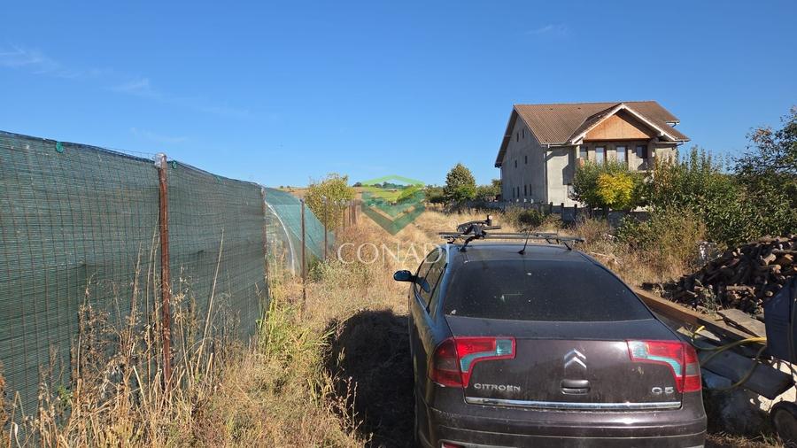 Teren agricol intravilan de 4586 mp, în Florești