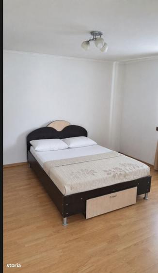 Casă cu 3 camere în Corbi