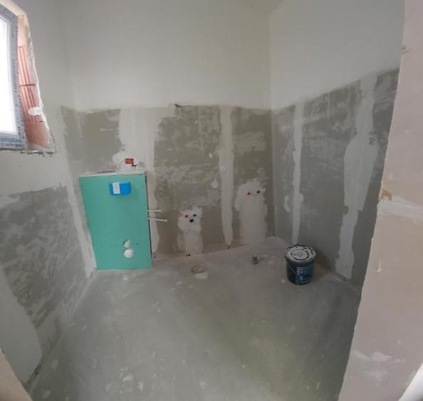 Casă cu 4 camere cu Teren 400 Mp în Vârteju