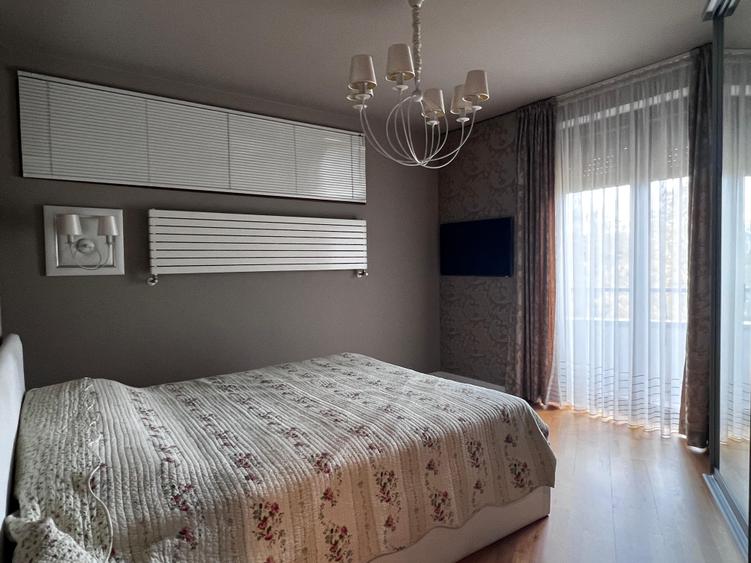 Apartament cu 3 camere decomandat în Lunei