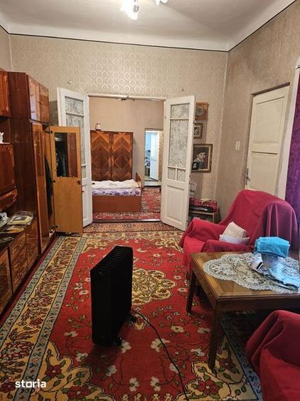 Casă cu 3 camere cu Teren 185 Mp în Gara de Nord