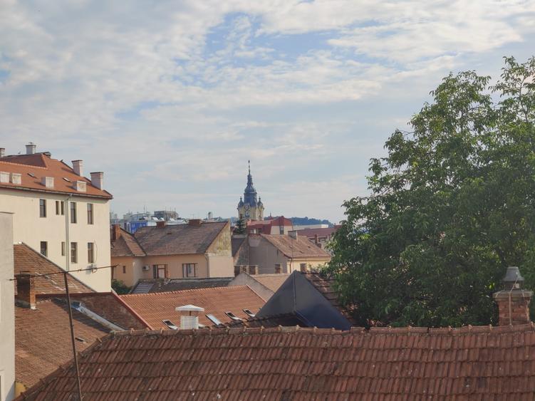 Apartament cu 2 camere semidecomandat în Ultracentral