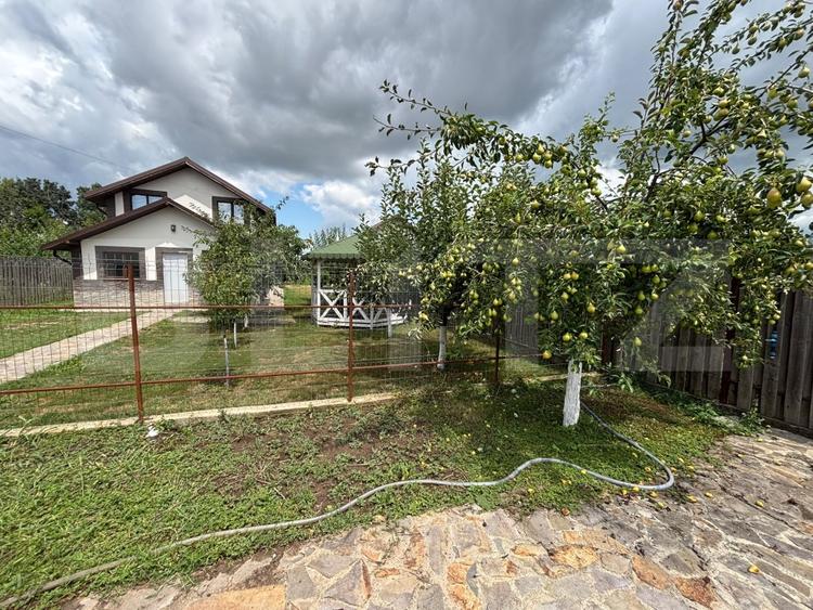 Casă individuală cu 3 camere cu Teren 938 Mp în Mânăstioara