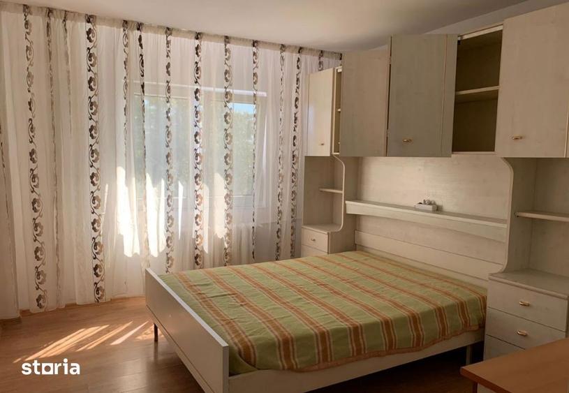 Garsonieră decomandată în Rahova