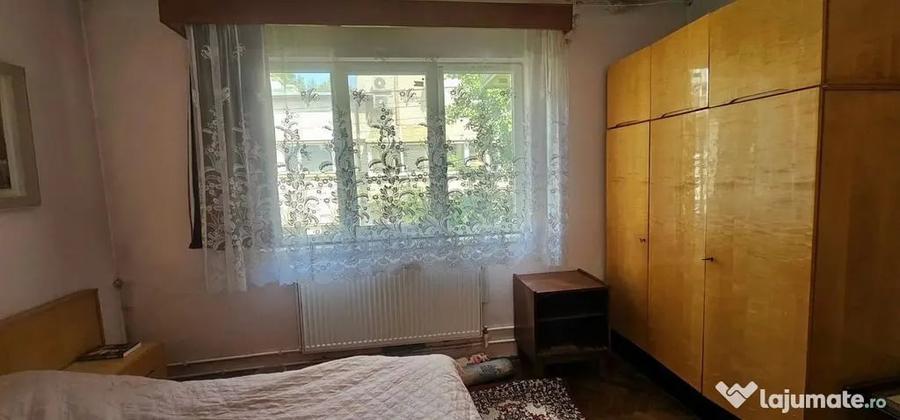 Casă cu 4 camere cu Teren 365 Mp în Ultracentral