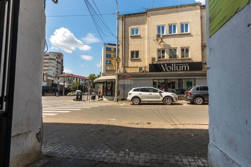 Garsonieră decomandată, mobilată în Piața Unirii