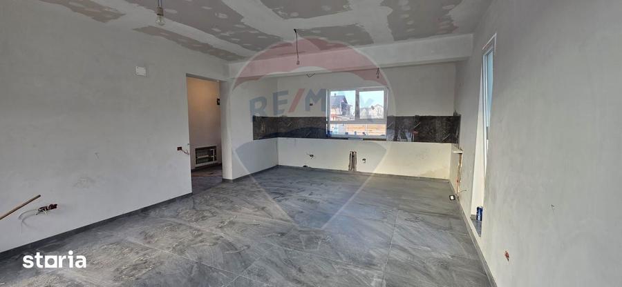 Casă cu 4 camere cu Teren 331 Mp în Crevedia
