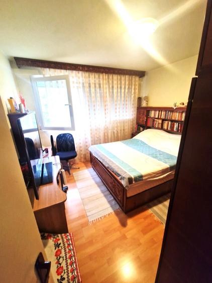Apartament cu 2 camere decomandat în Drumul Taberei