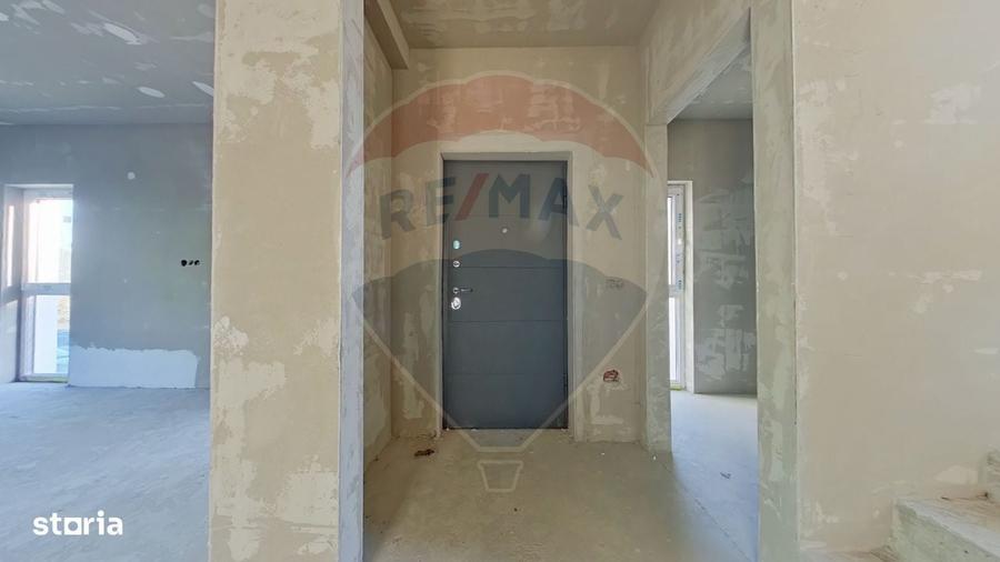 Casă cu 4 camere în Central
