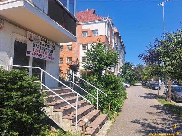 Apartament cu 2 camere decomandat în Central