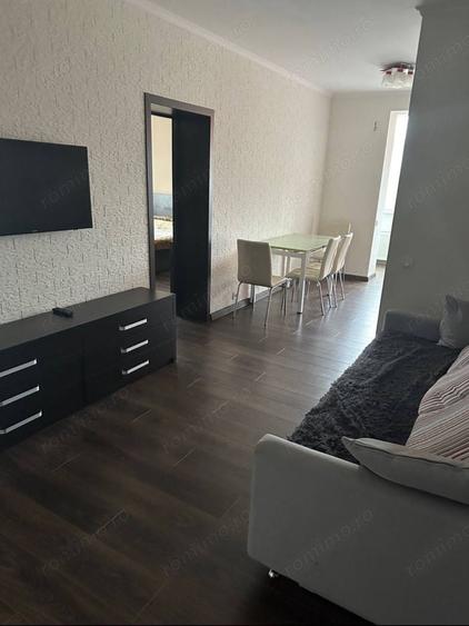 Apartament cu 2 camere decomandat în 1 Decembrie 1918