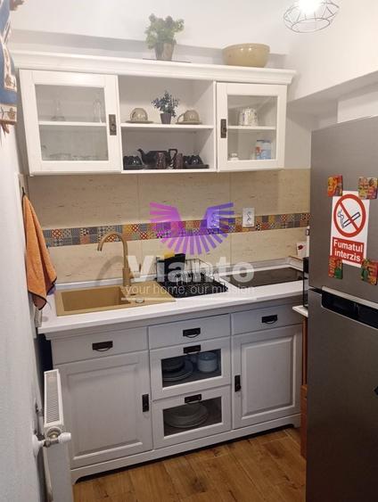 Apartament cu 2 camere semidecomandat, mobilat în Central
