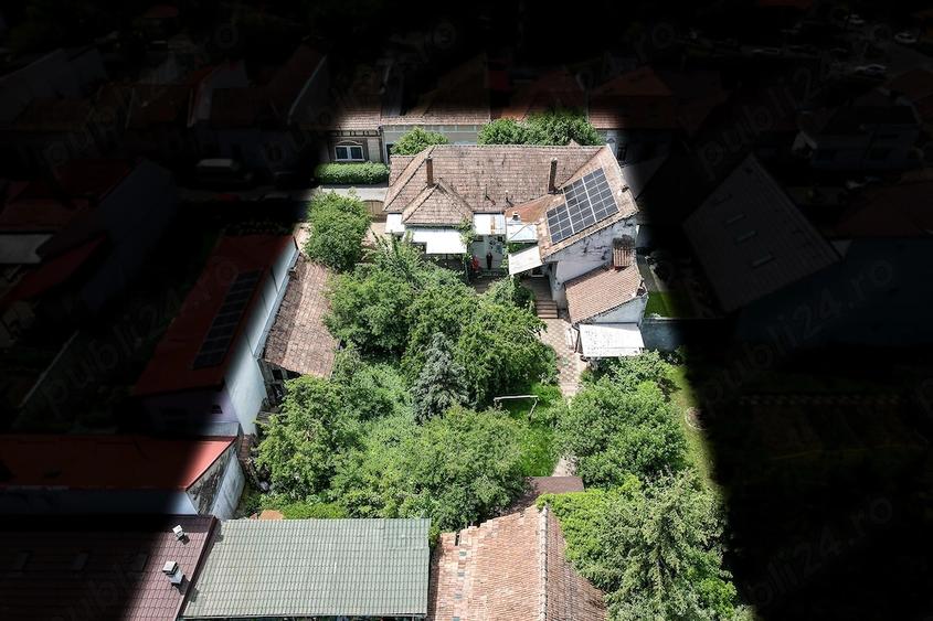 Casă cu 3 camere cu Canalizare în Central