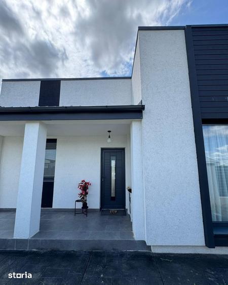 Casă cu 3 camere cu Teren 300 Mp în Berceni