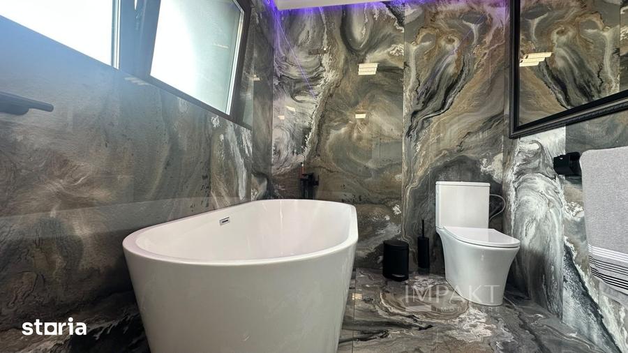 Casă cu 4 camere cu Piscina în Gruia