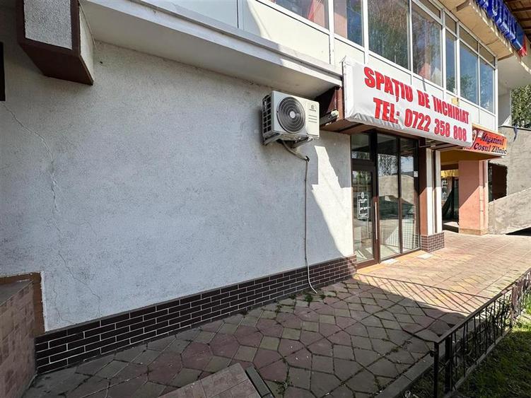 Spațiu comercial, de 48 mp, în Central