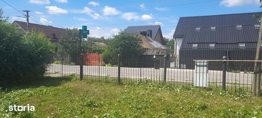 Casă cu 6 camere cu Teren 432 Mp în Dărmănești
