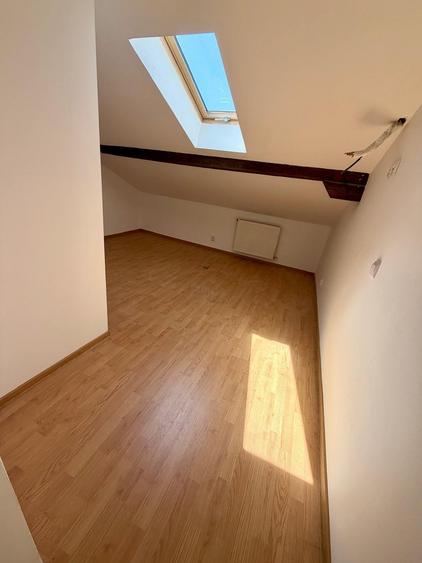 Apartament cu 5 camere, scara interioara, 4 bai, finisaje moderne - 7