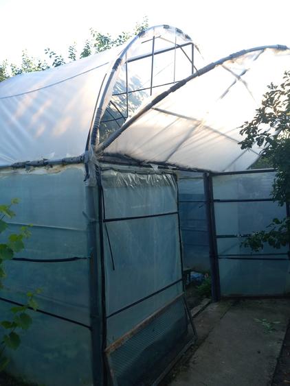 Casă cu 5 camere cu Canalizare în Nanov
