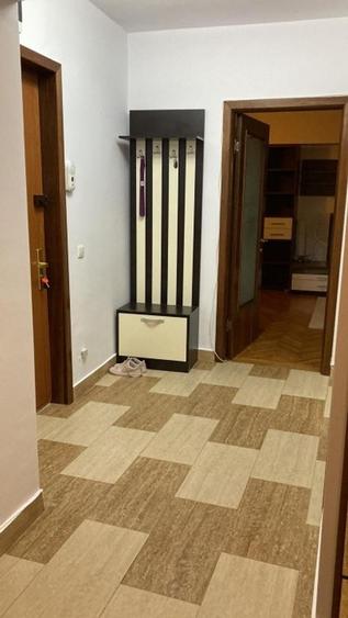 Apartament cu 3 camere decomandat în Dorobanți