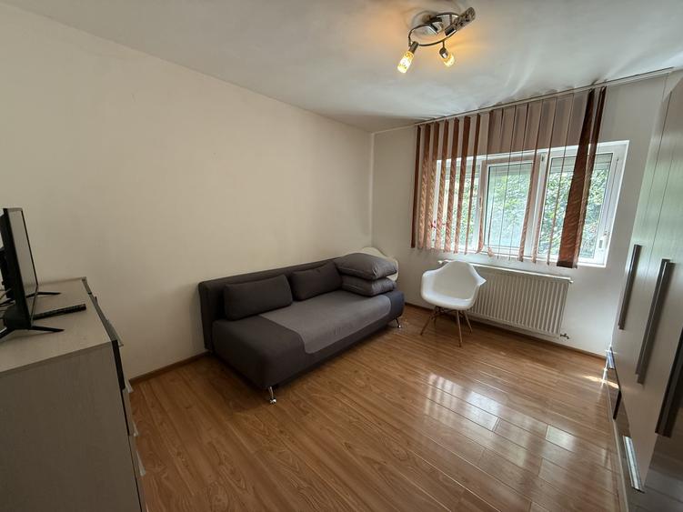 Apartament cu o camera, 21 mp utili, parter - Soarelui - 2