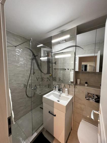 Apartament cu 3 camere decomandat în Obor