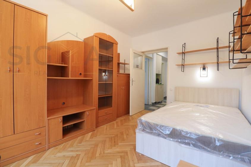 Apartament cu 3 camere decomandat, mobilat în Central