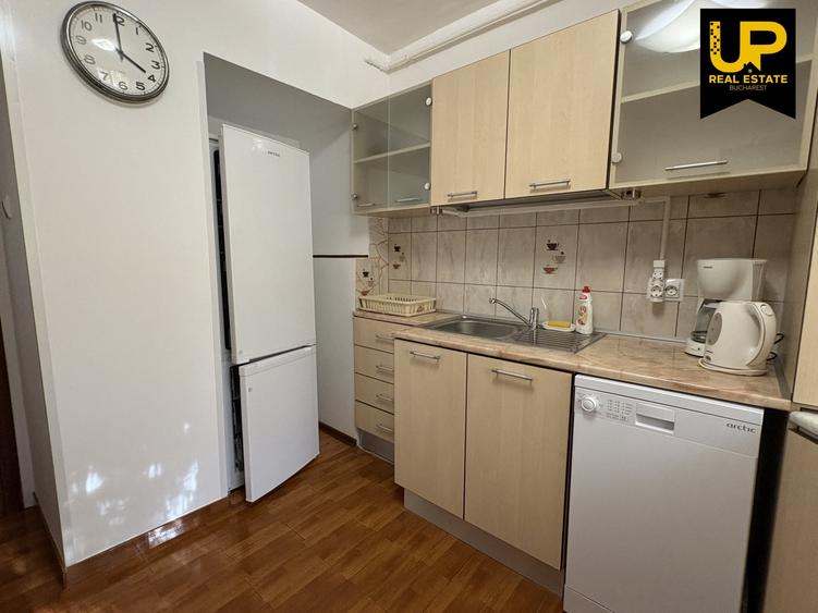 Apartament cu 3 camere decomandat, mobilat în Grivița