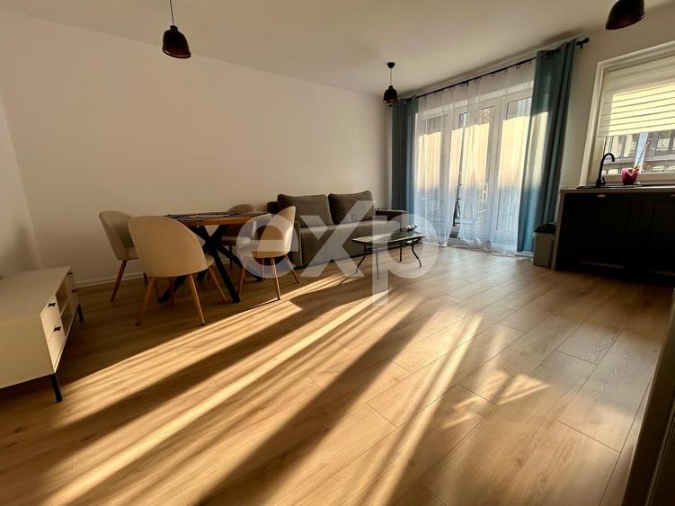 Apartament cu 2 camere decomandat, mobilat în Tractorul