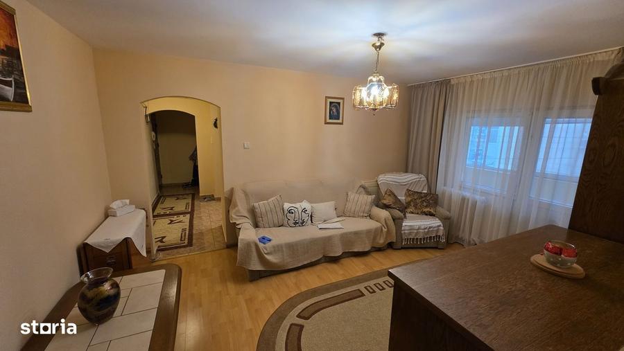 Vand ap cu 3 camere zona Orizont - Posta 4 - 6