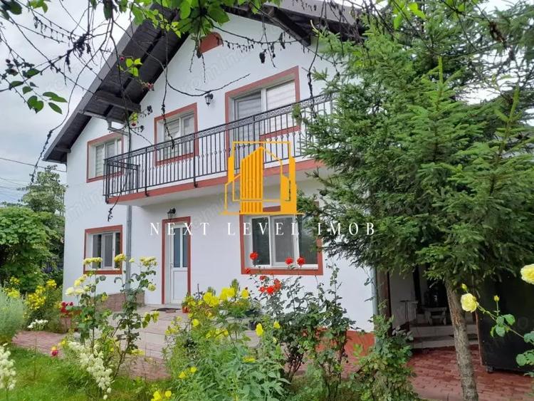 Casă cu 4 camere cu Teren 1000 Mp în Central
