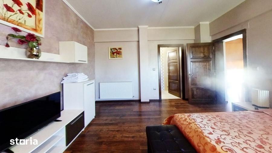 Casă cu Teren 561 Mp în Sânmartin