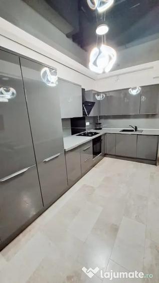 Apartament cu 2 camere decomandat în Tomis Plus
