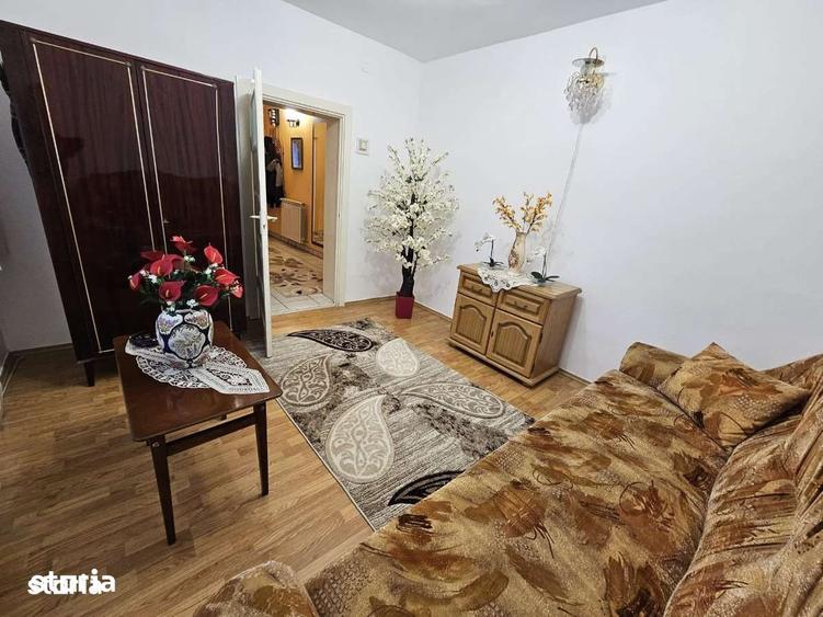Casă cu 6 camere cu Teren 316 Mp în Titu Maiorescu