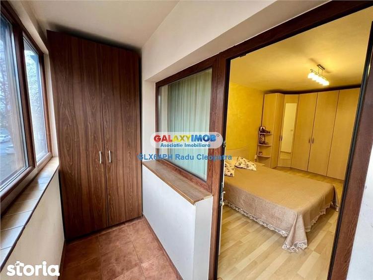 Apartament cu 3 camere, mobilat în Malu Roșu