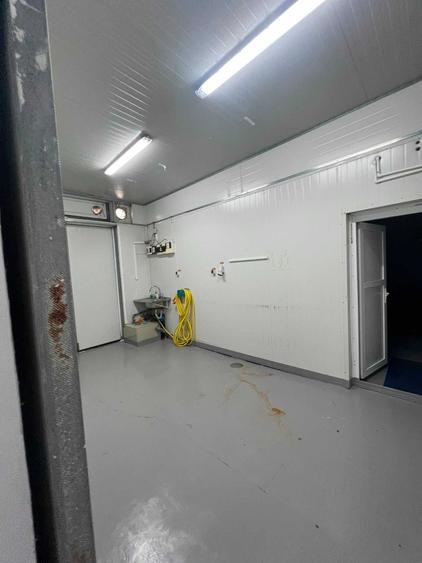 Spațiu comercial, de 300 mp, în Militari