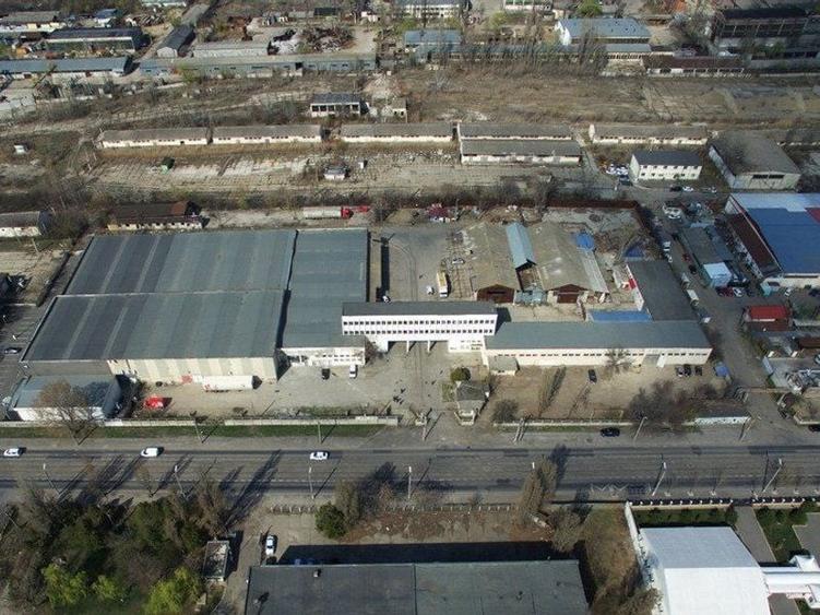 Spațiu industrial, de 267.89999389648 mp, în Est