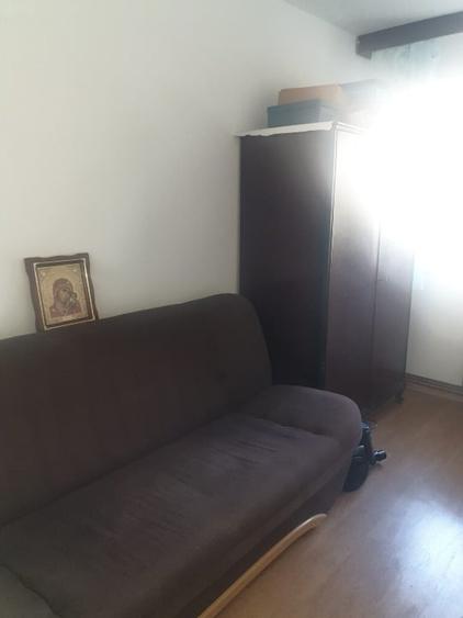 Apartament cu 3 camere decomandat în Galata
