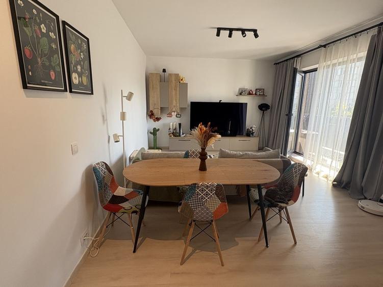 Apartament cu 2 camere semidecomandat în Morarilor