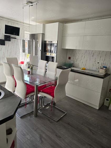 Vand apartament ultracentral deosebit. - 2