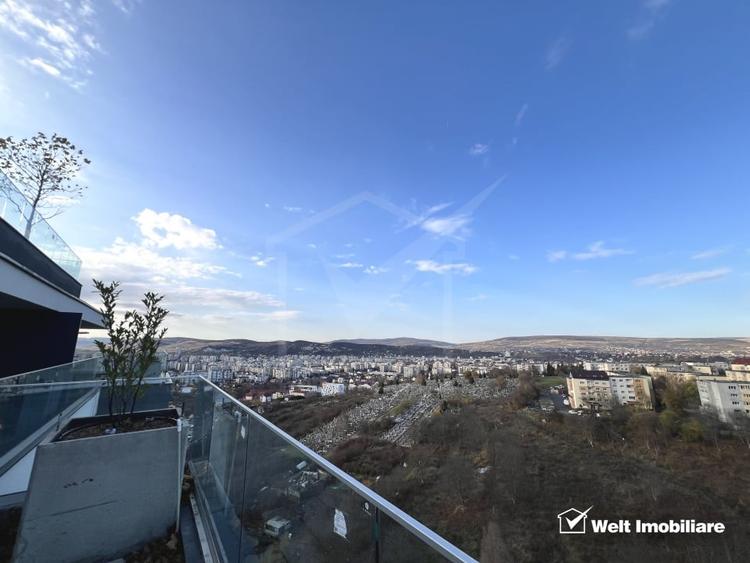 Penthouse cu 3 camere decomandat în Zorilor
