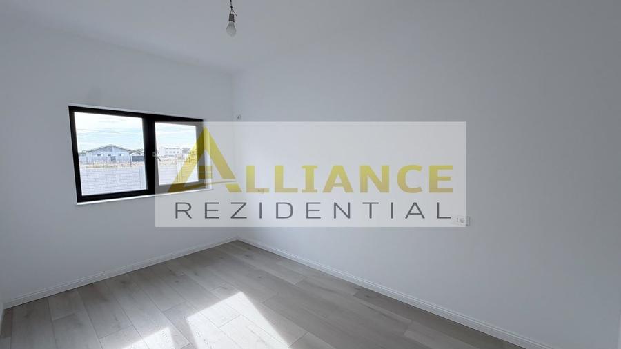Casă individuală cu 4 camere cu Canalizare în Berceni