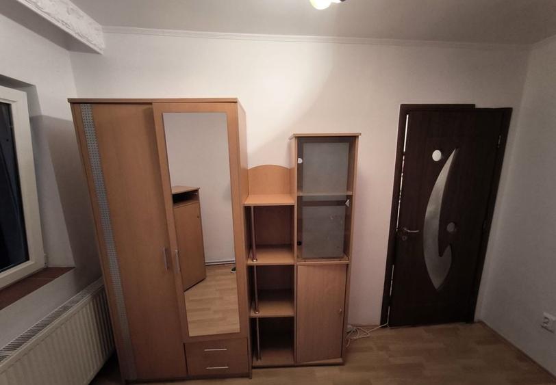 Apartament cu 2 camere semidecomandat în Micro 9