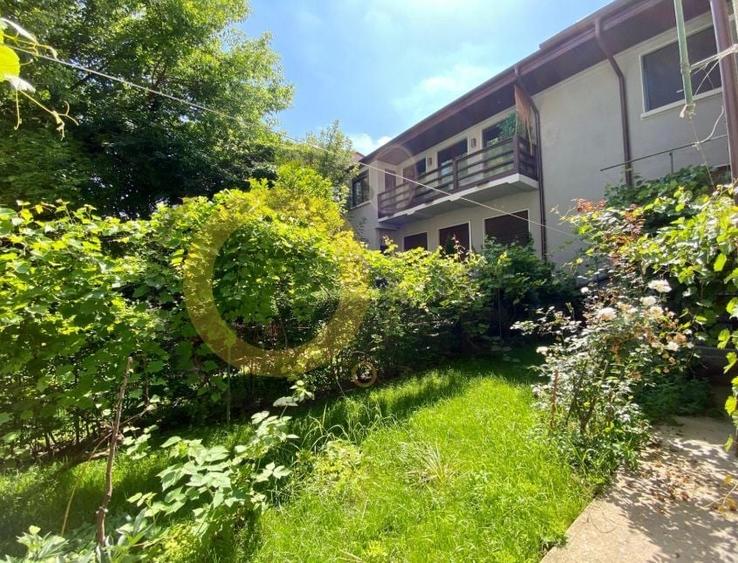 Apartament cu 5 camere decomandat, mobilat în Aviatorilor