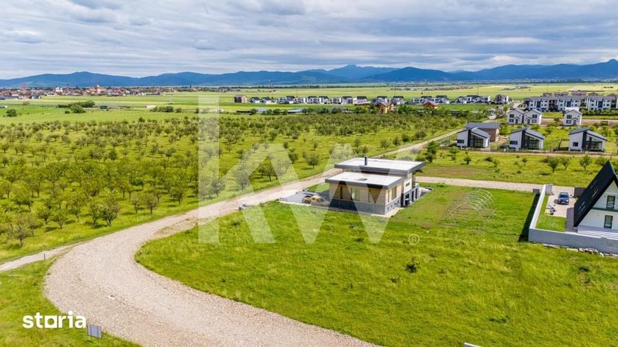 Teren de 760 mp, în Vulcan