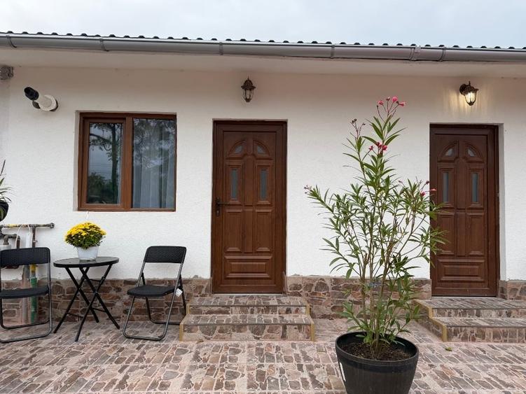 Apartament cu 2 camere semidecomandat în Craiovei
