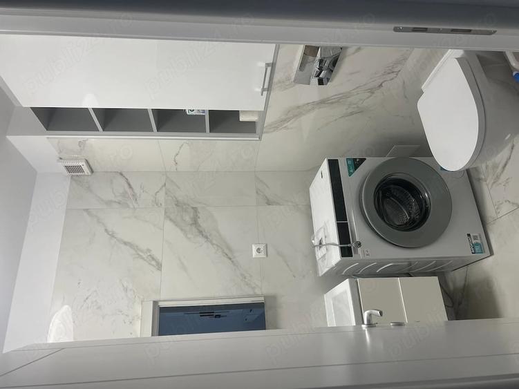 Apartament cu 3 camere decomandat în Vest