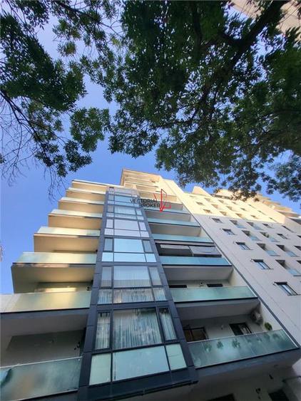 Apartament cu 3 camere decomandat în Titan